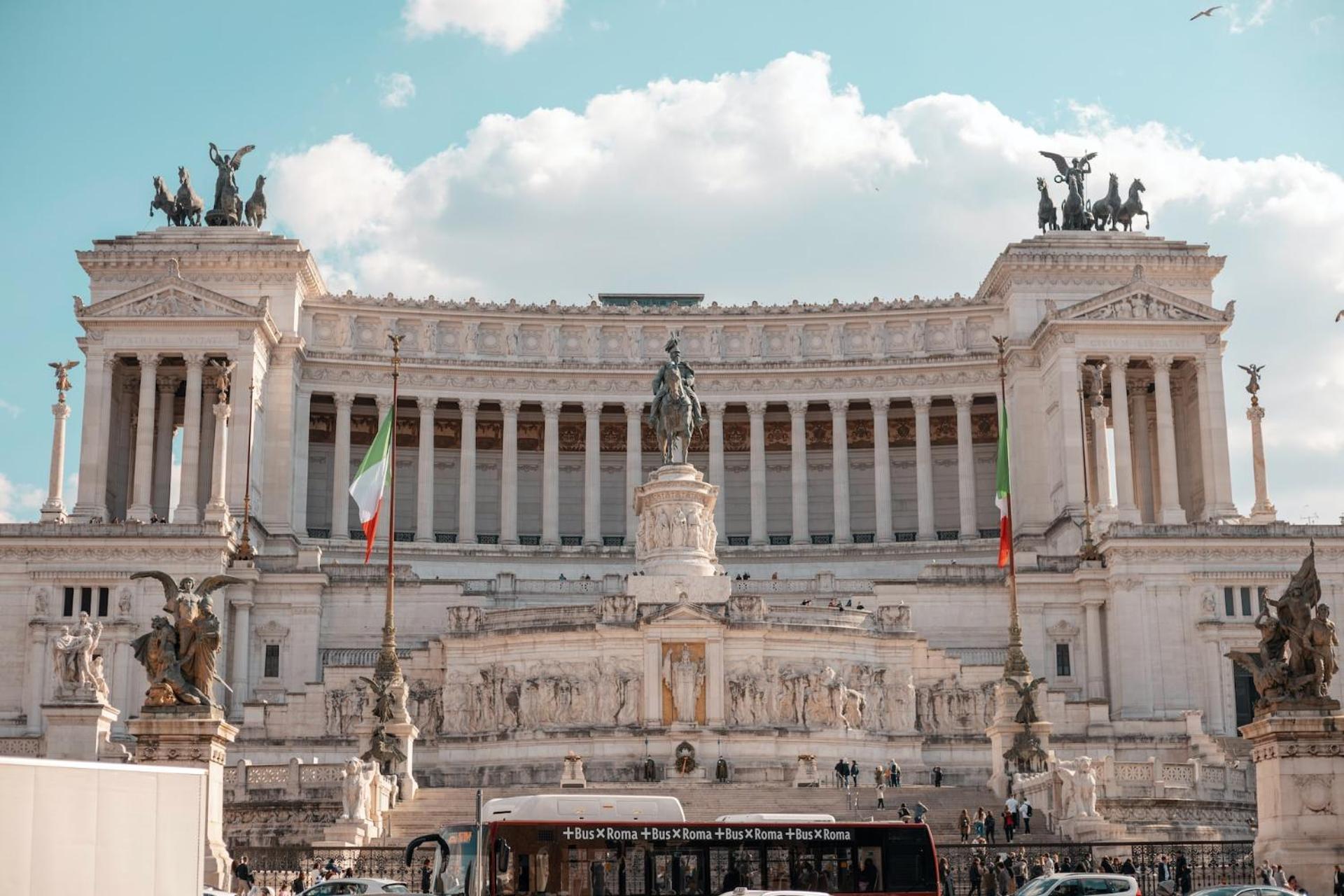 Dolcevite - Fontana Di Trevi — Photos 1